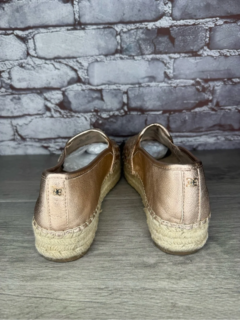 Sam Edelman selling sam
